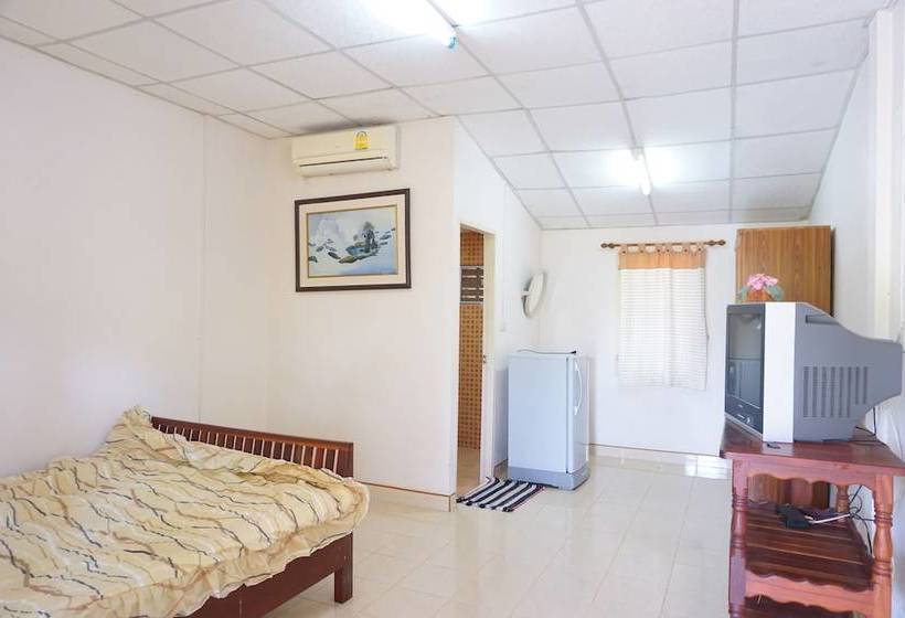 פנסיון Na Thammachart