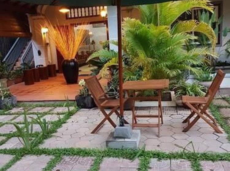 پانسیون Nika's House