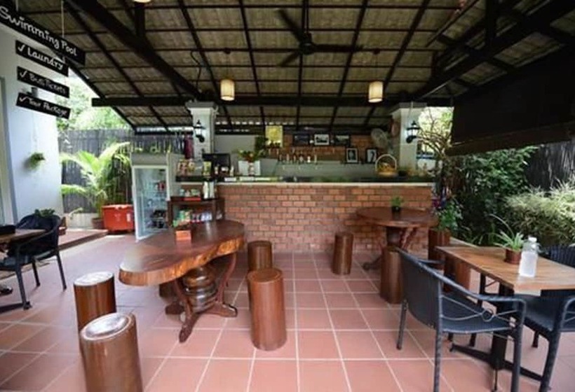 پانسیون Nika's House