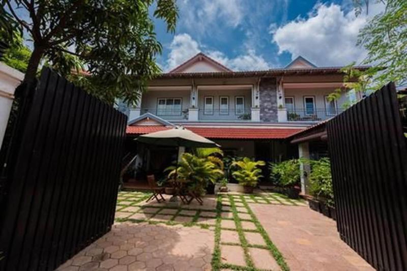 پانسیون Nika's House