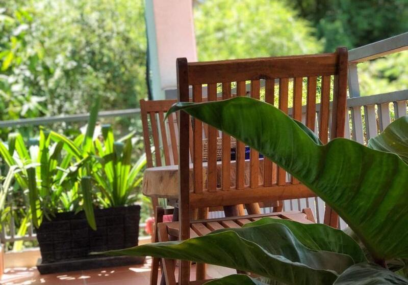 پانسیون Nika's House