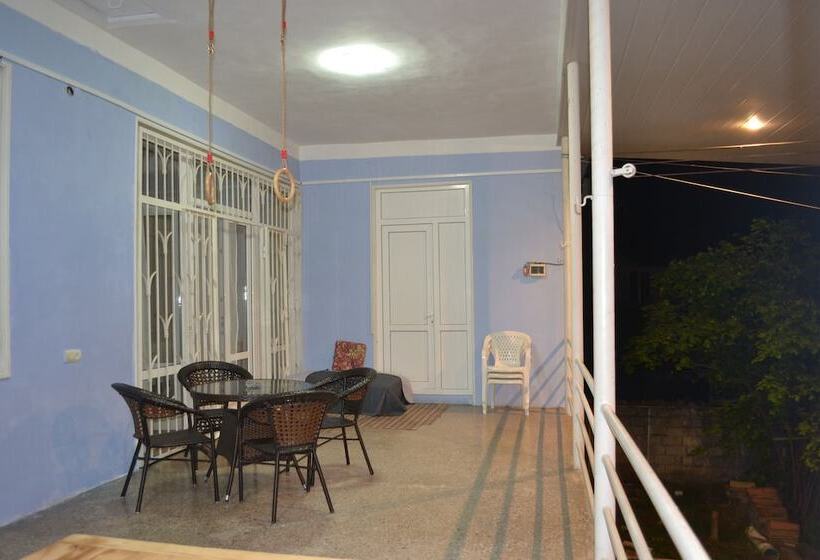 پانسیون Old Gate