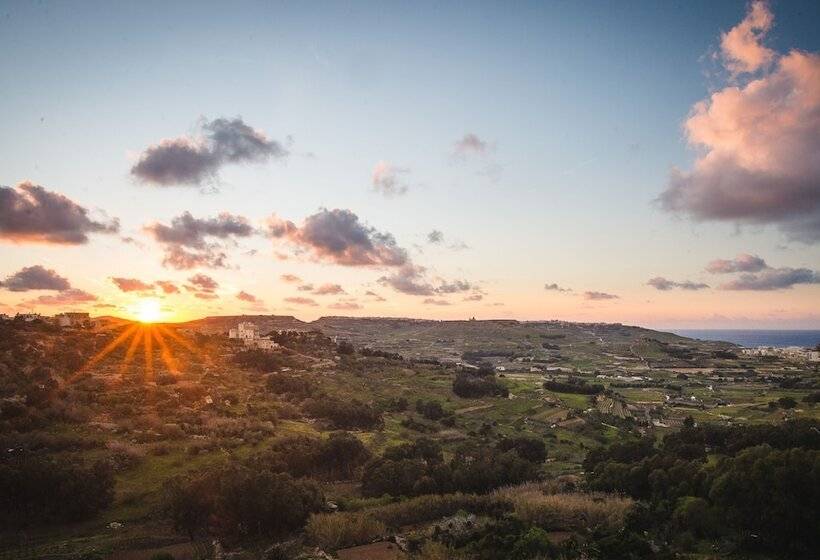 پانسیون Paradise Gardens