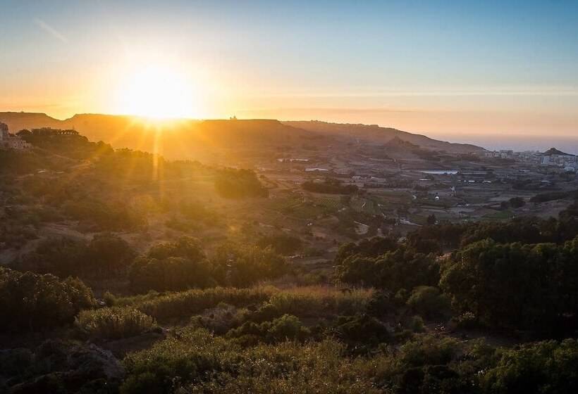 پانسیون Paradise Gardens