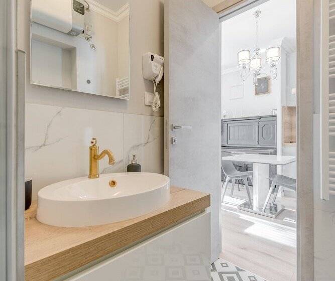 بنسيون Piano Suites