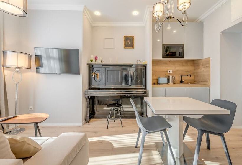 بنسيون Piano Suites