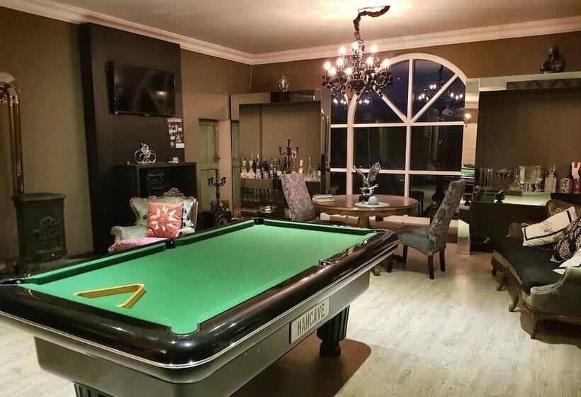 פנסיון Sandmartins