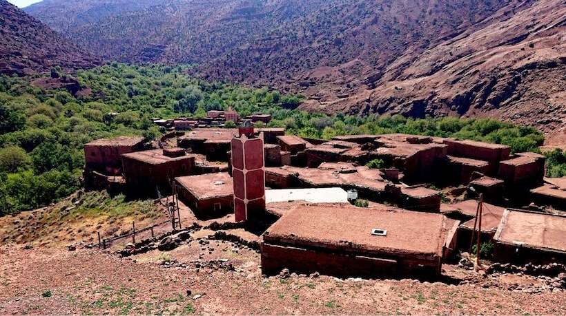 پانسیون Tighza Village