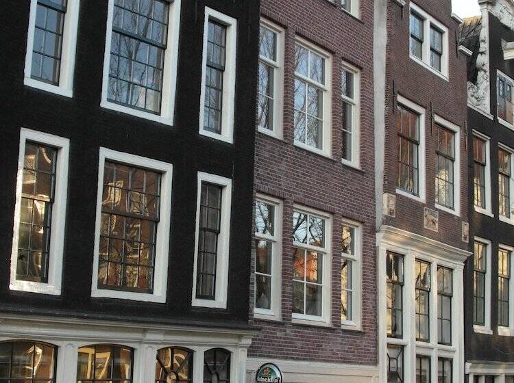 پانسیون Velvetamsterdam