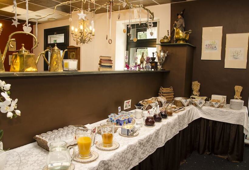 پانسیون Villa Home & Garden Lasko