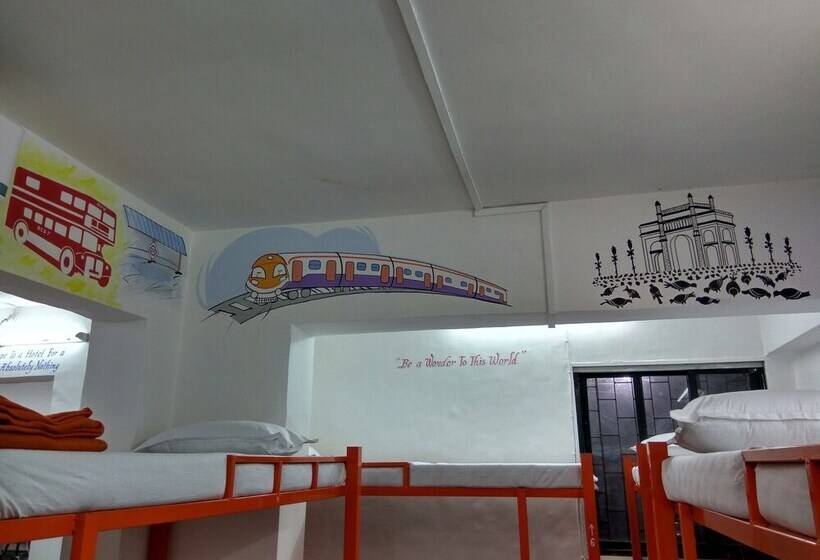הוסטל Mumbai Backpackers