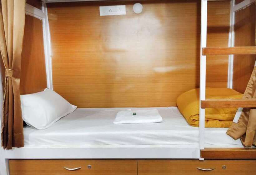 הוסטל Mumbai Backpackers