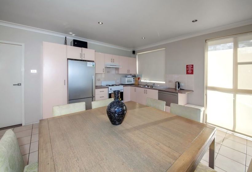 Alcheringa Unit 3 & 4/32 Sandy Point Road