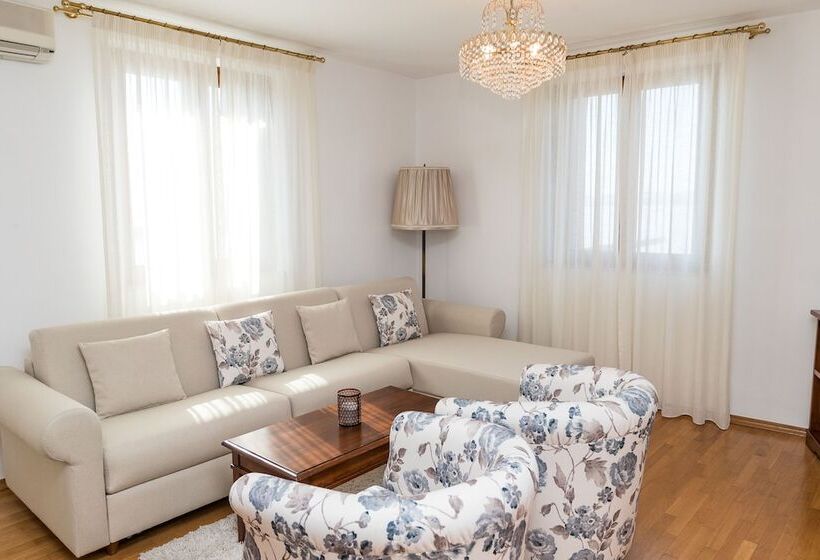 Apartments Villa Castello