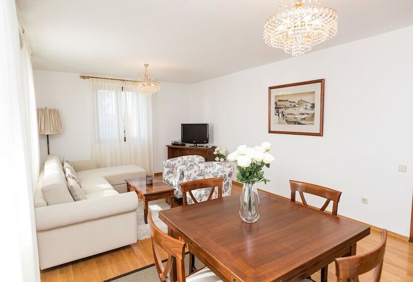 Apartments Villa Castello