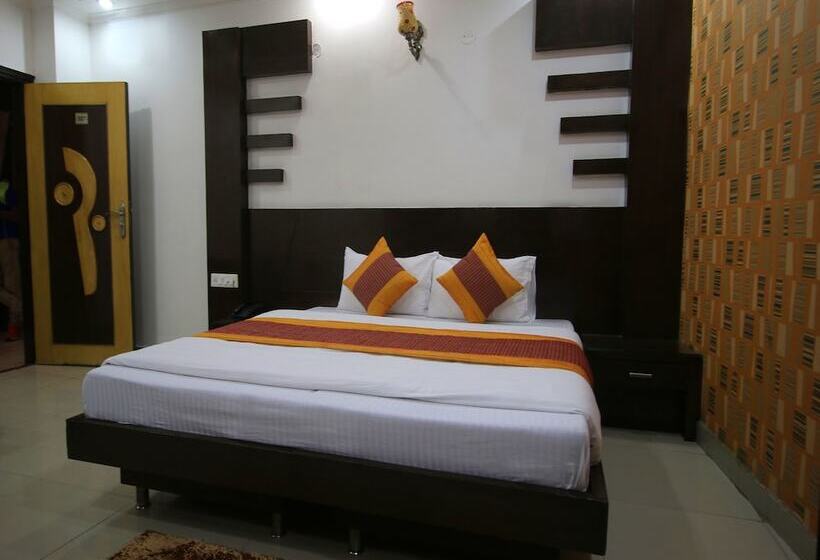 فندق Delhi Heart At New Delhi Railway Station