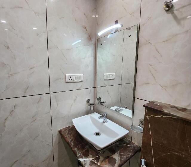 فندق Delhi Heart At New Delhi Railway Station