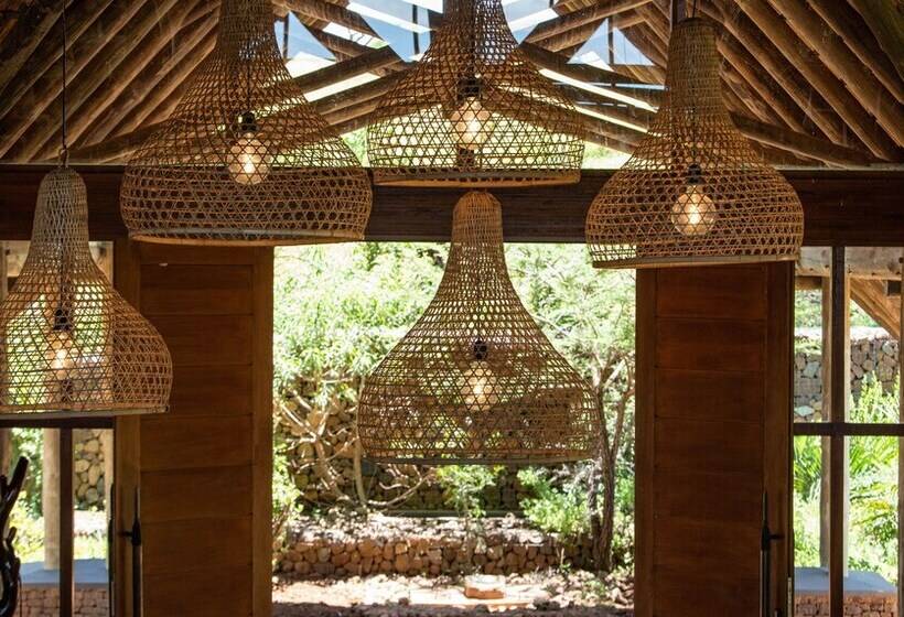 فندق Mavela Game Lodge