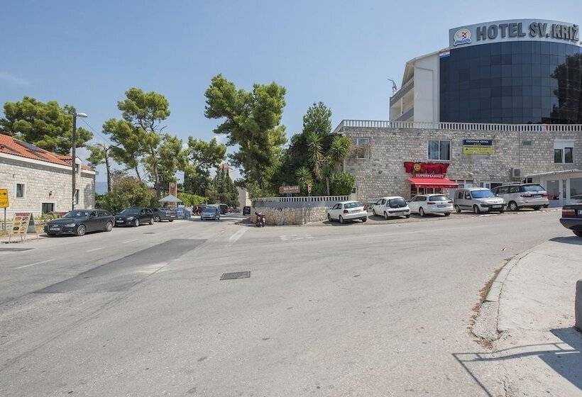 Hotelli Mediteran Travel Camping Sveti Križ