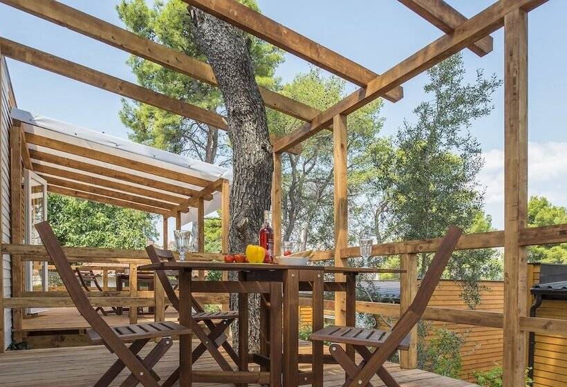 Hotelli Mediteran Travel Camping Sveti Križ