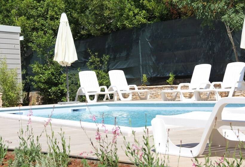 فندق Mobile Homes Peškera