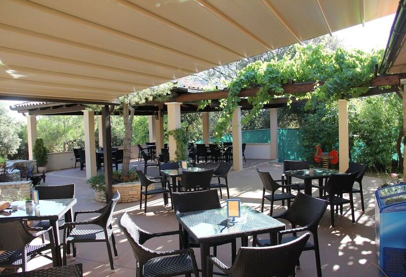 فندق Mobile Homes Peškera