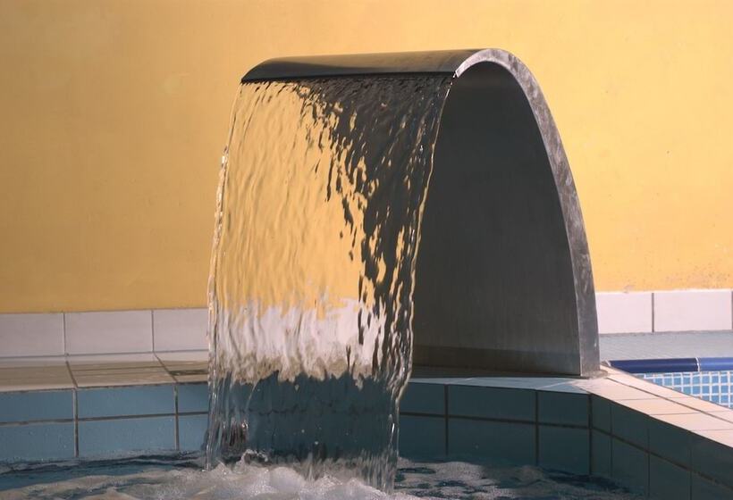 هتل Uzdrowiskowy St George