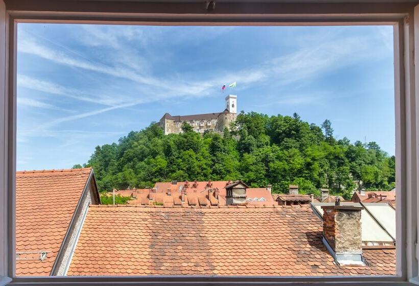 پانسیون Barbo Palace