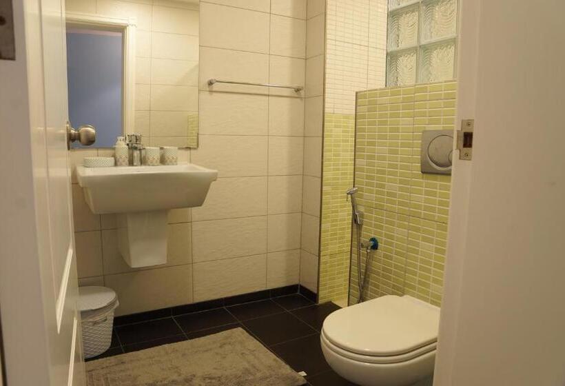 پانسیون Behlys Boutique