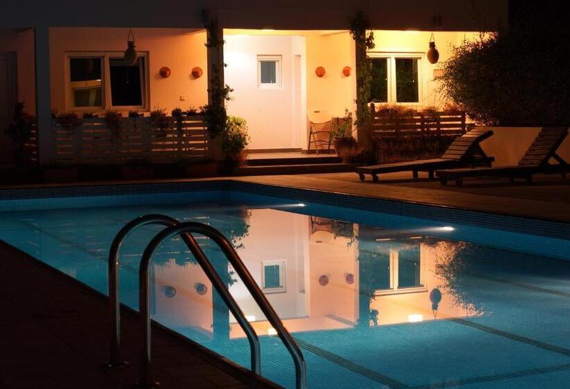 پانسیون Behlys Boutique