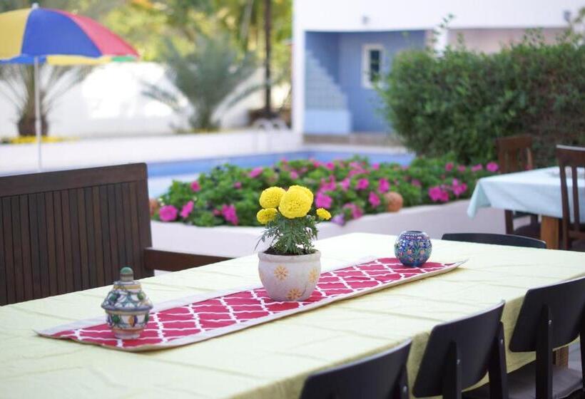 پانسیون Behlys Boutique