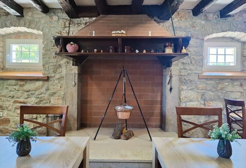 ペンション Castello Gulich