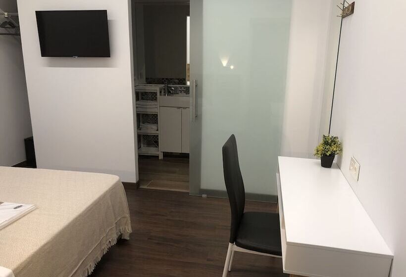 Пансион Cero Estrellas Cabildo