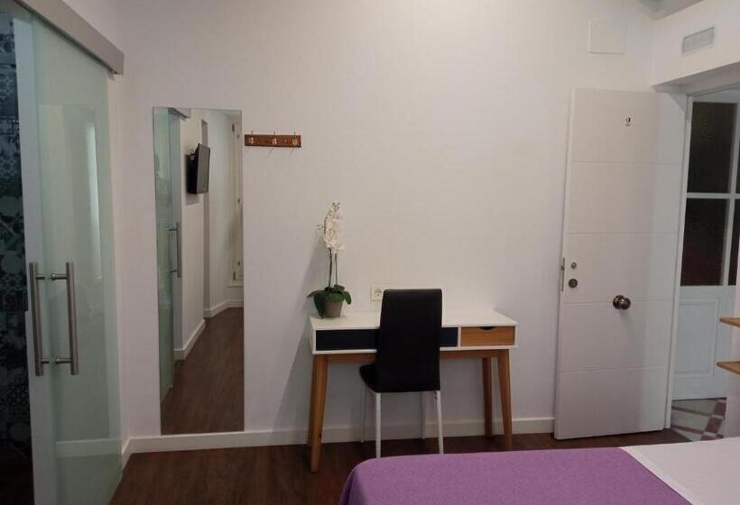 Пансион Cero Estrellas Cabildo