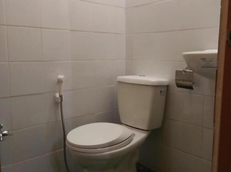 پانسیون Ddd Habitat Dormitory   Tacloban