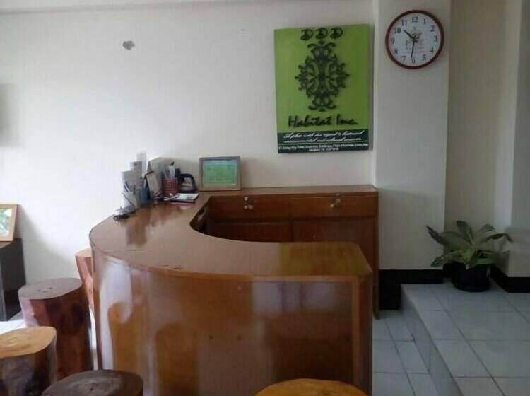 پانسیون Ddd Habitat Dormitory   Tacloban