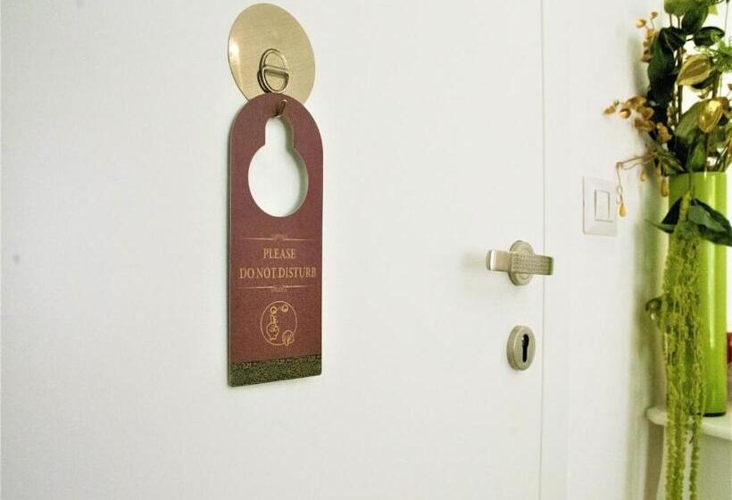 פנסיון B&b Dea Tiburtina