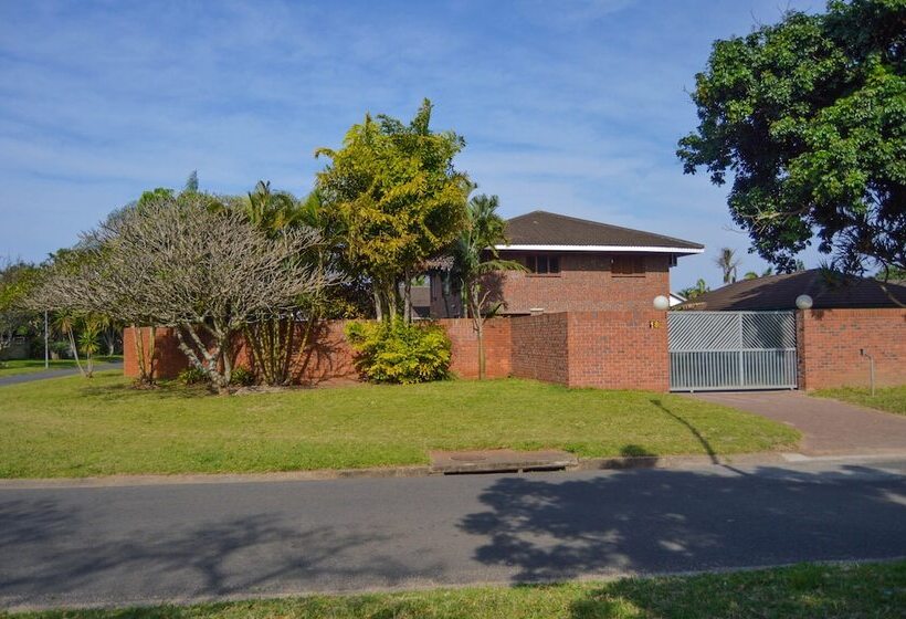 Пансион Emangunini Guest House