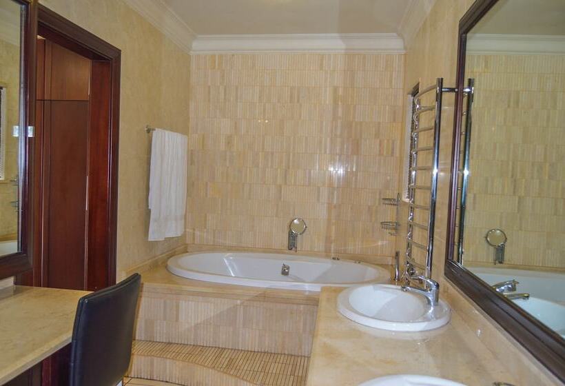 Пансион Emangunini Guest House