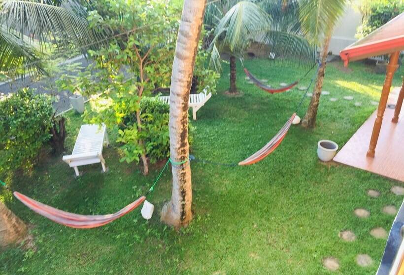 펜션 Hot Tuna Surfers Rest Midigama