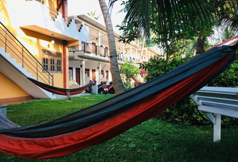 펜션 Hot Tuna Surfers Rest Midigama