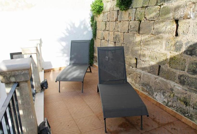 بنسيون Il Giardino Del Castello