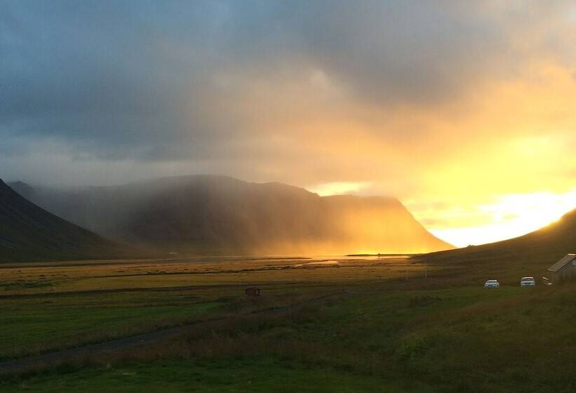 پانسیون Korpudalur Hi Hostel