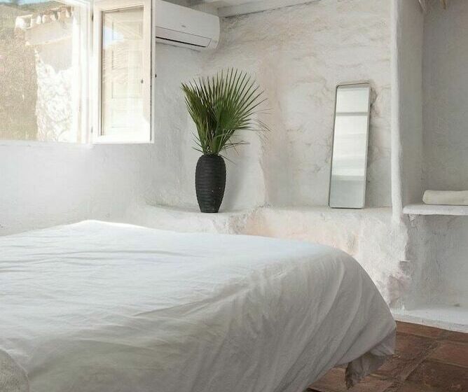 膳宿费 La Careza De Mijas   Adults Only