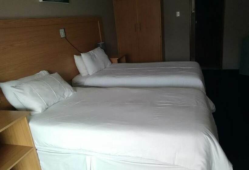 بنسيون Noma Nini Lodge