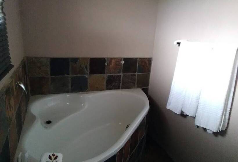 بنسيون Noma Nini Lodge