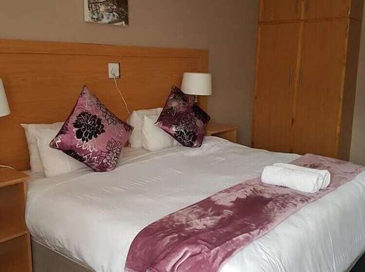 بنسيون Noma Nini Lodge