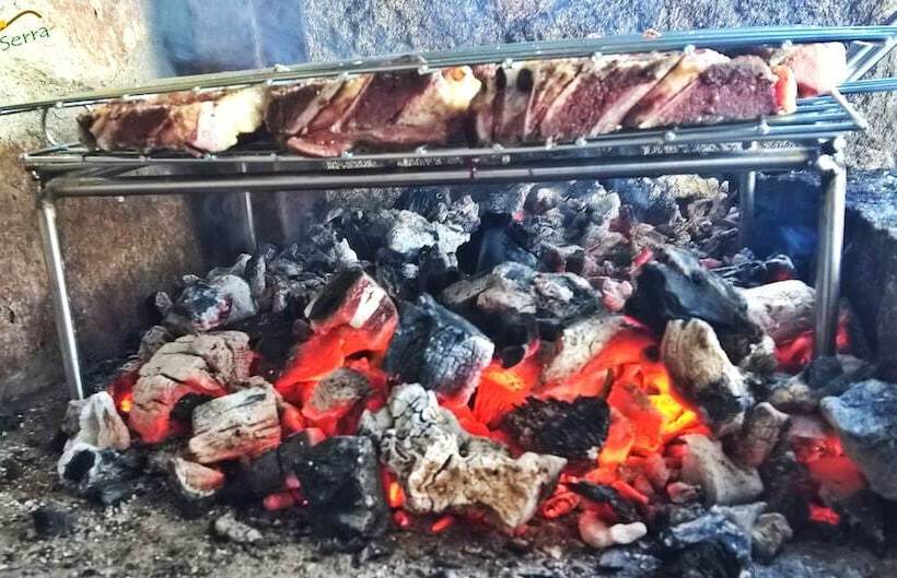 بنسيون Chale Pouso Da Serra   Casas De Montanha