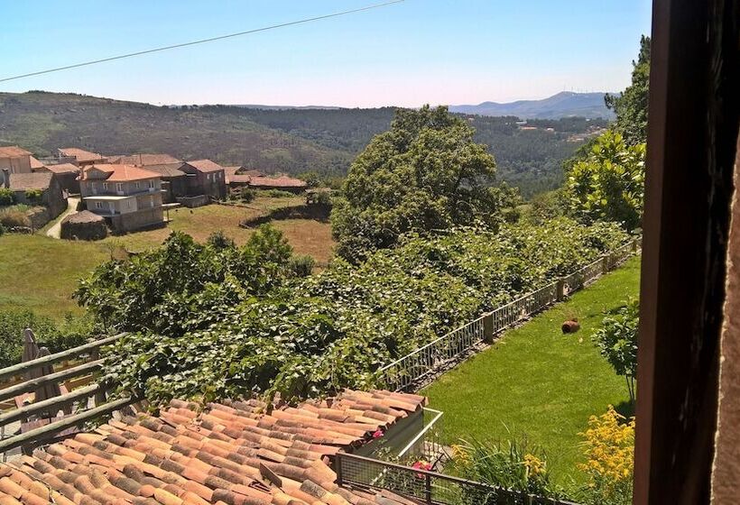 بنسيون Chale Pouso Da Serra   Casas De Montanha