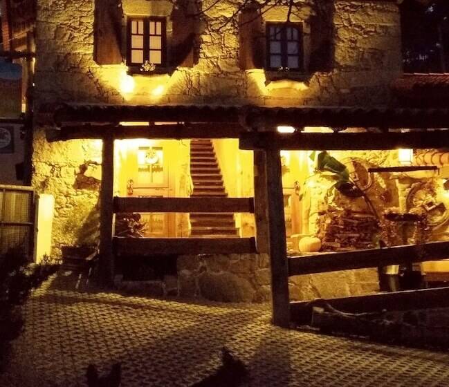 بنسيون Chale Pouso Da Serra   Casas De Montanha